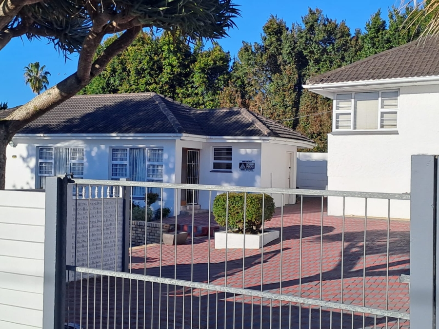 6 Bedroom Property for Sale in Bonnie Doone Eastern Cape